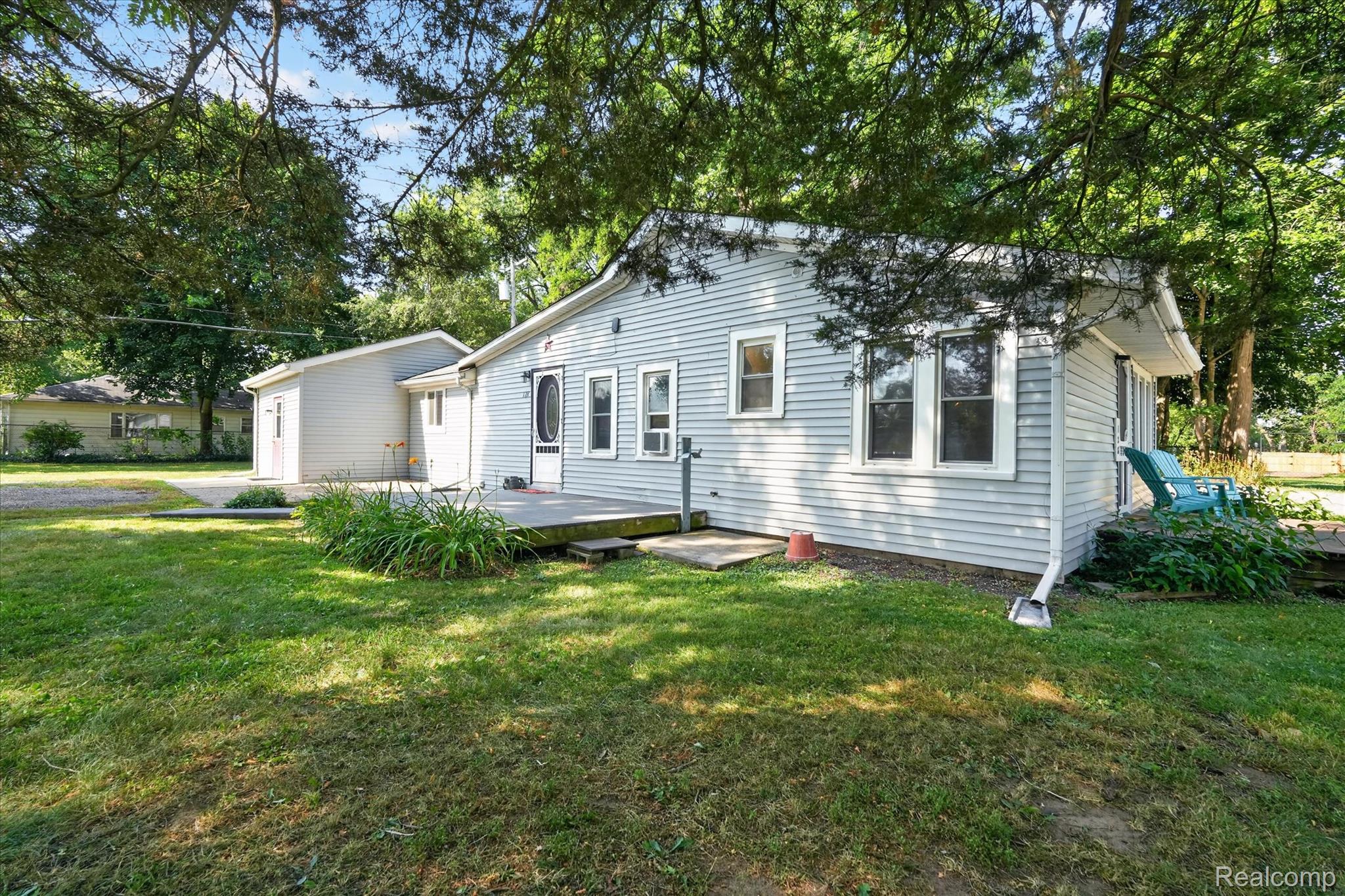 128 Front Drive