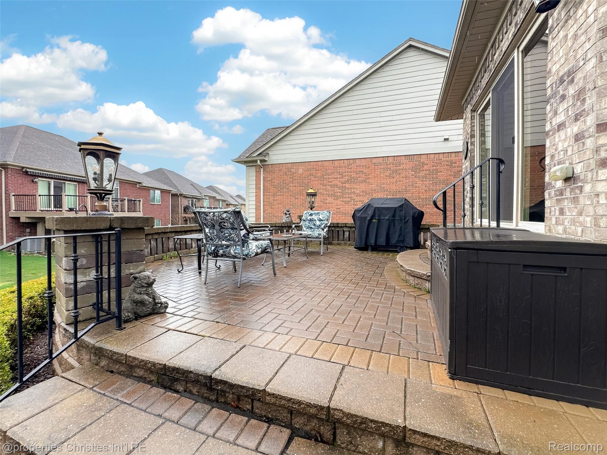 58818 Gallery Court