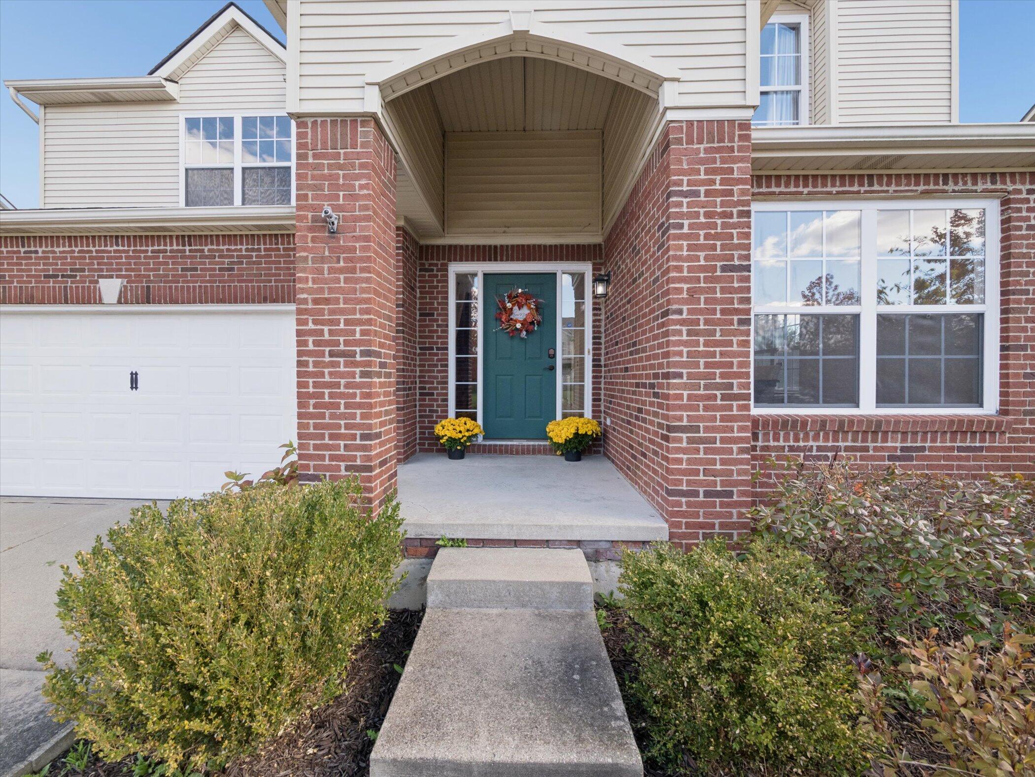 8280 S Warwick Court