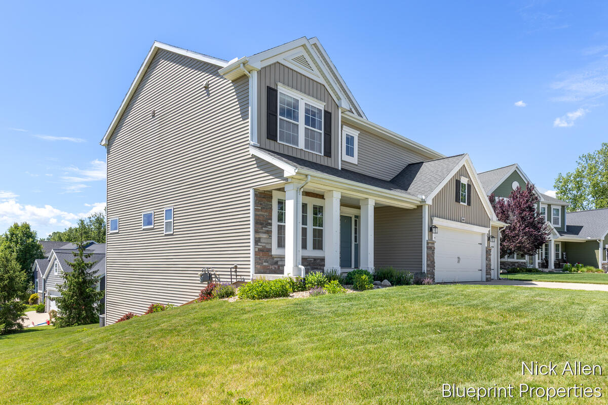 8957 Split Stone Court