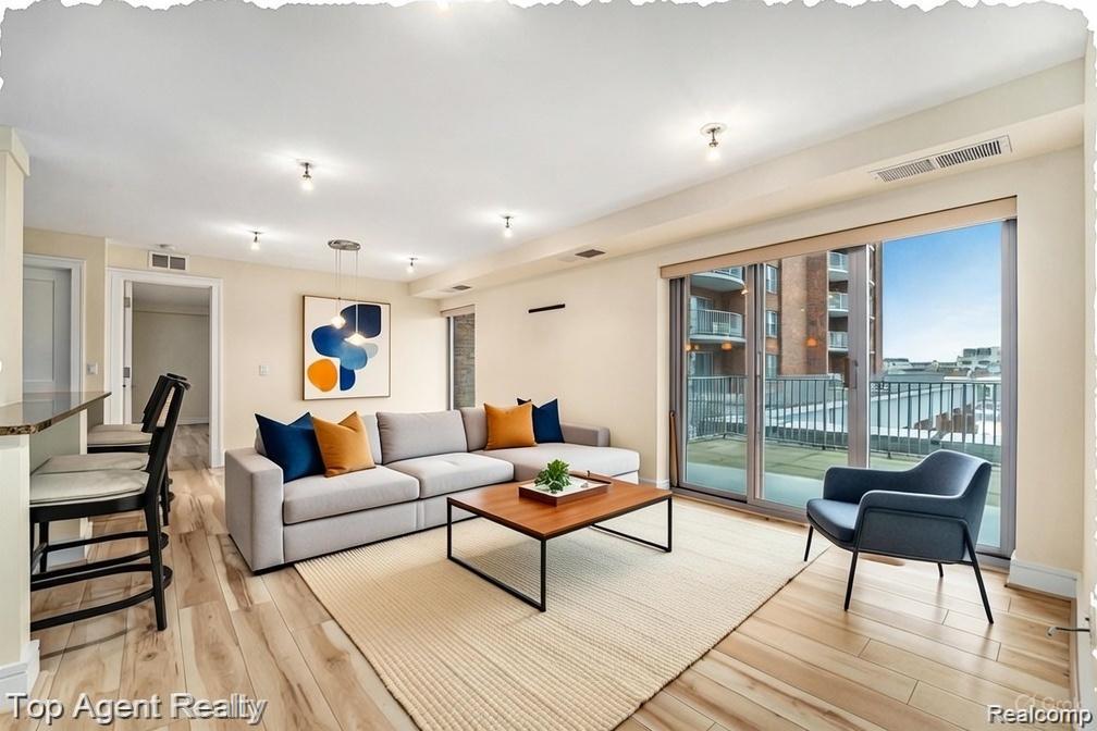 411 S Old Woodward Avenue 511