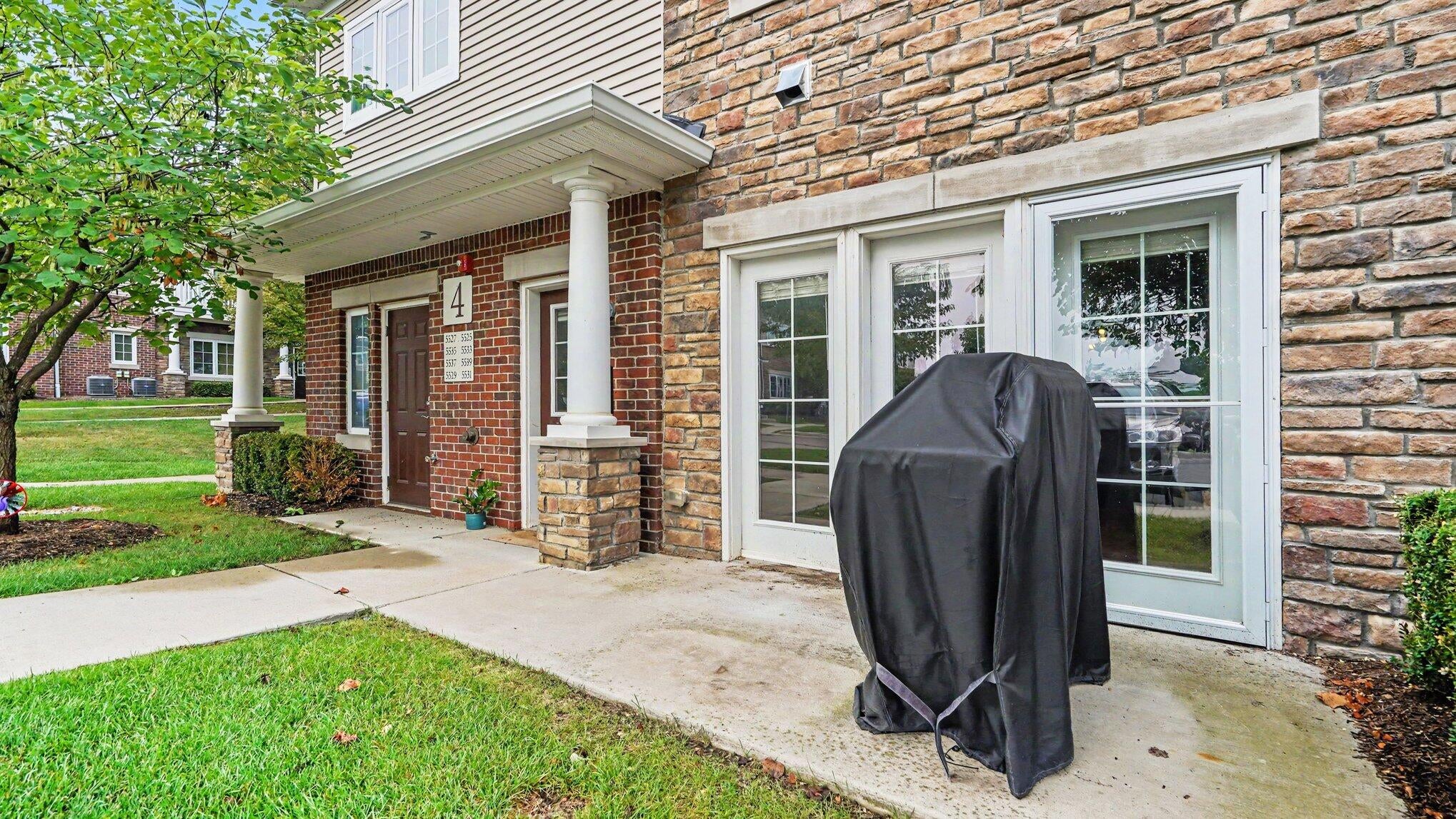 5527 Arbor Chase Drive