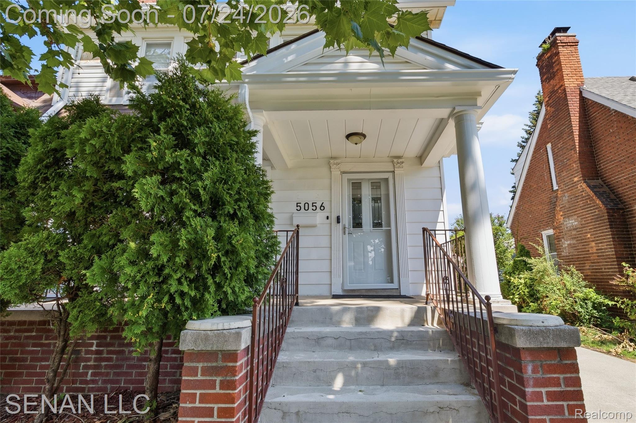 5056 Maple Street