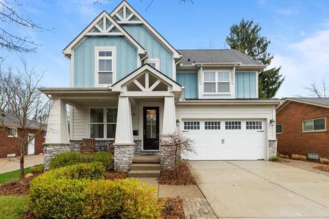 220 S Alice Avenue Rochester City MI 48307