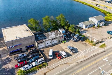 30 W Clarkston Road Lake Orion Village MI 48362