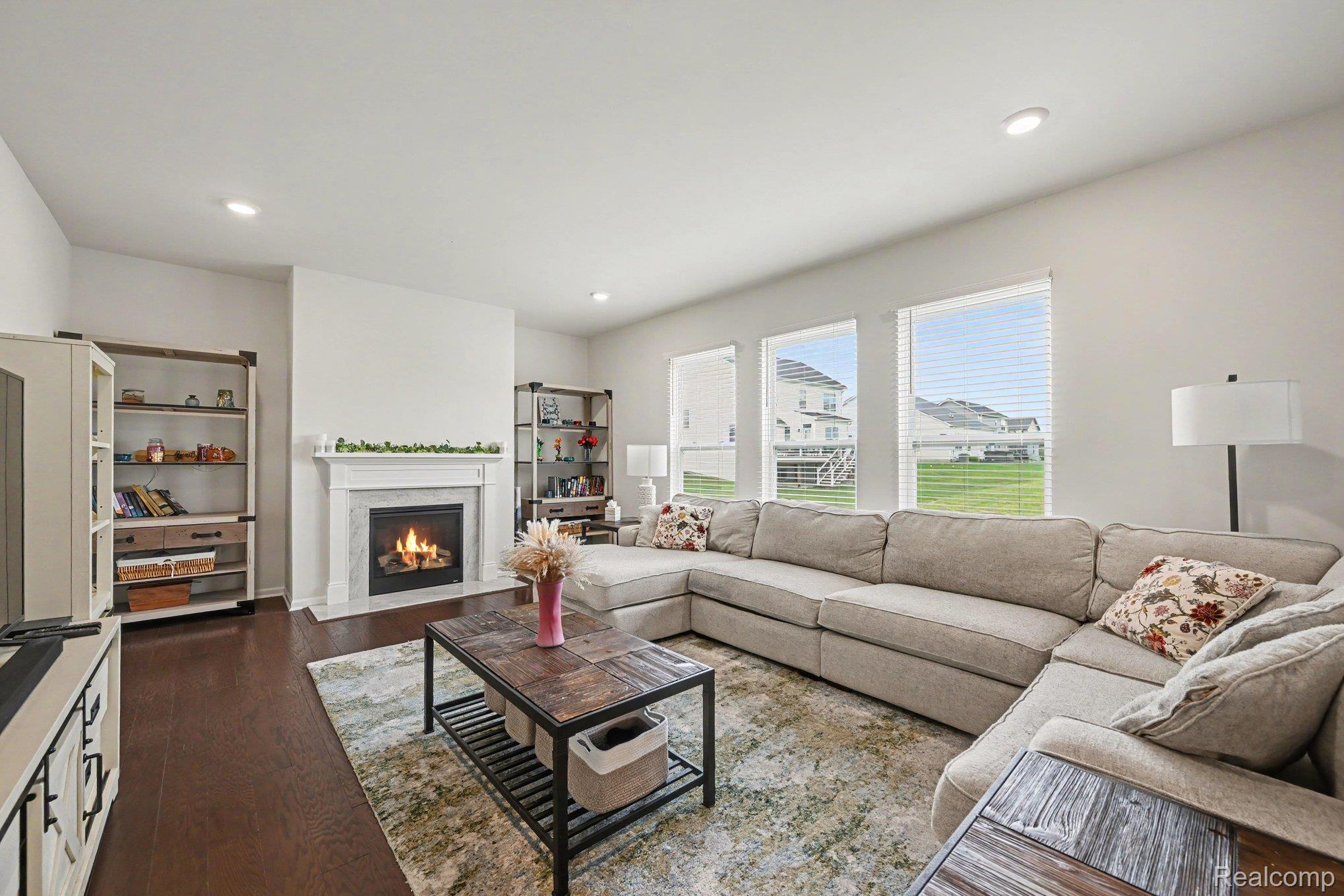 2751 Salt Springs Drive