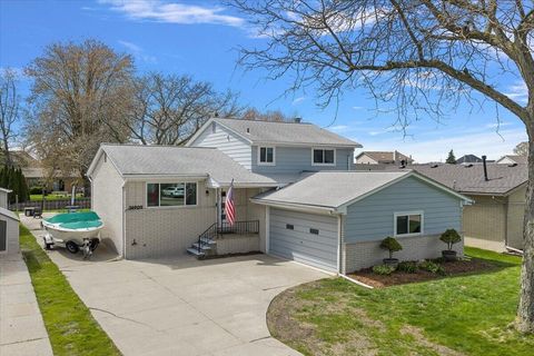 Photo of 38909 Lakeshore Drive, Harrison Charter Township, MI 48045 (MLS # 81026018786)