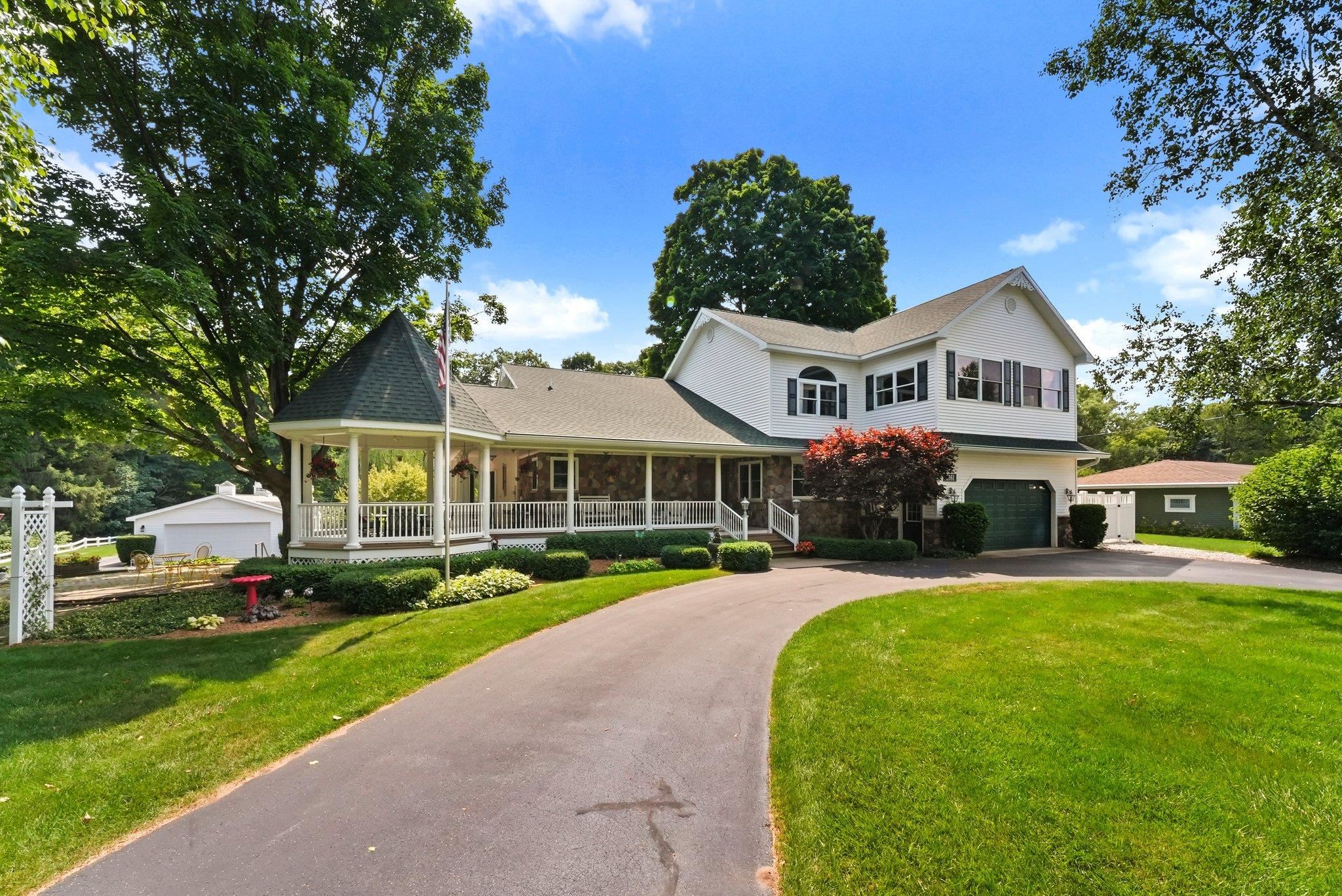 5161 Silver Pines Road