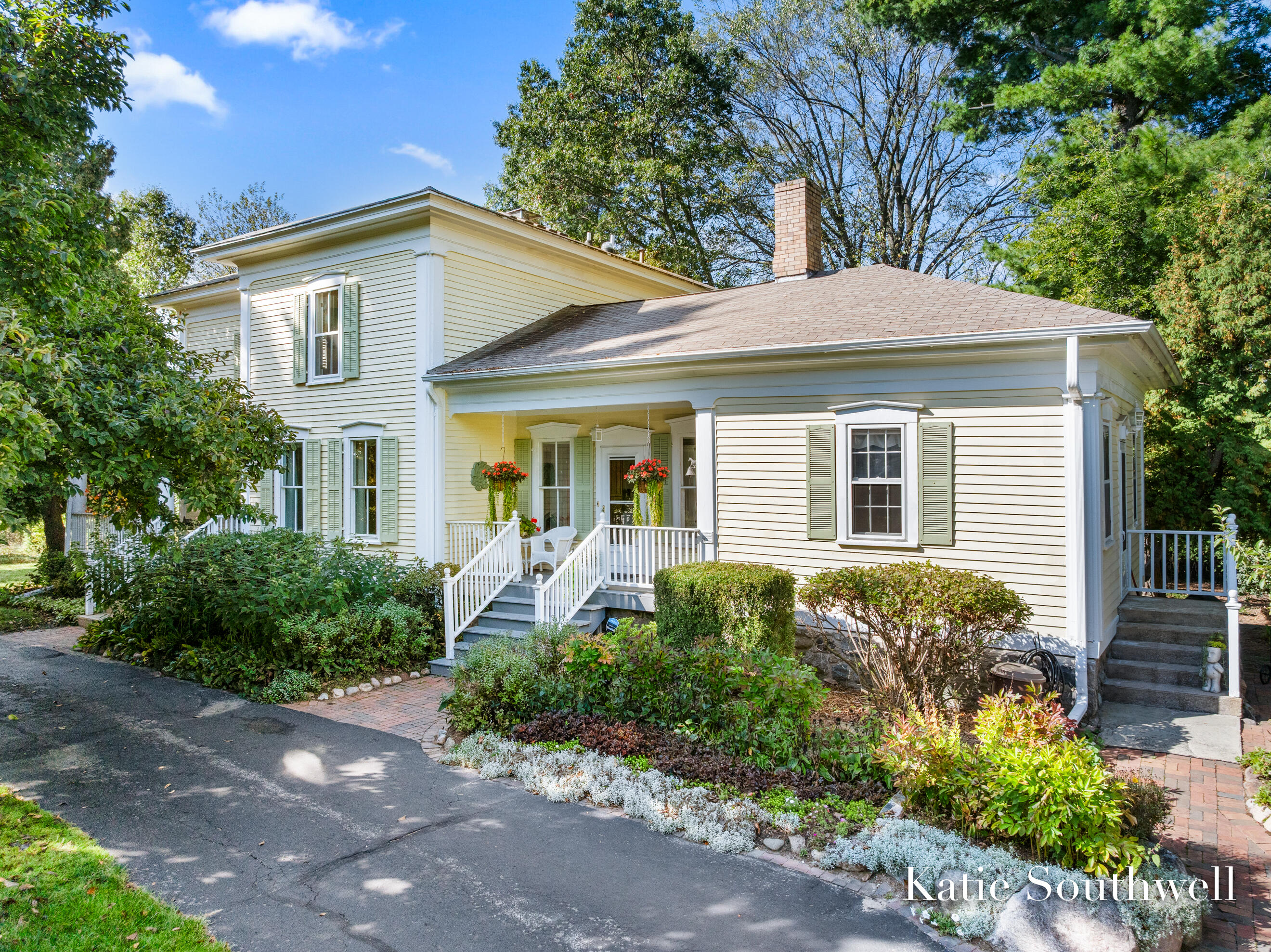 4875 Belding Road NE