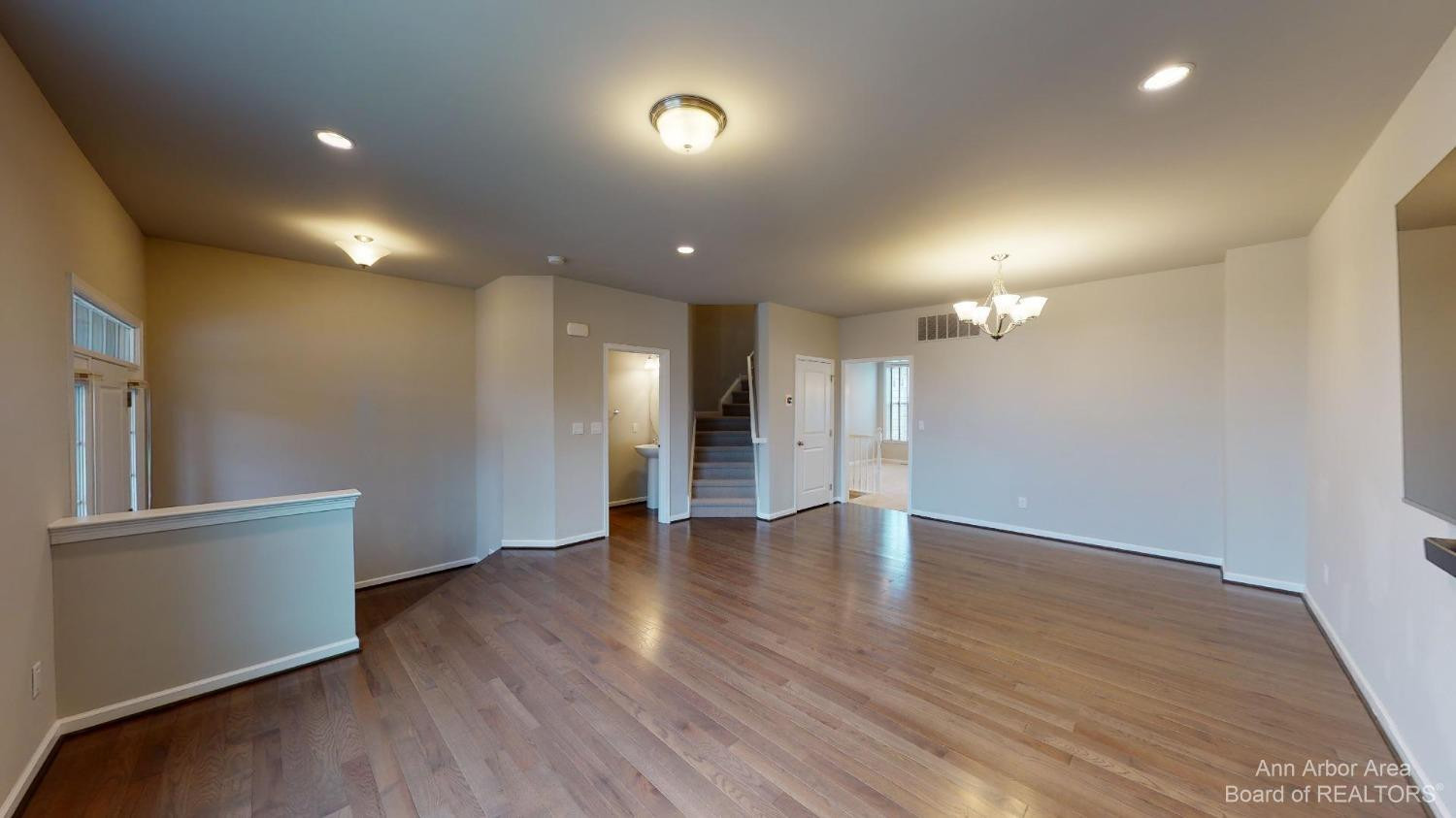2794 Ashcombe Drive