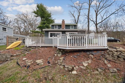 11549 RIVERBANK Lane Putnam Township MI 48169