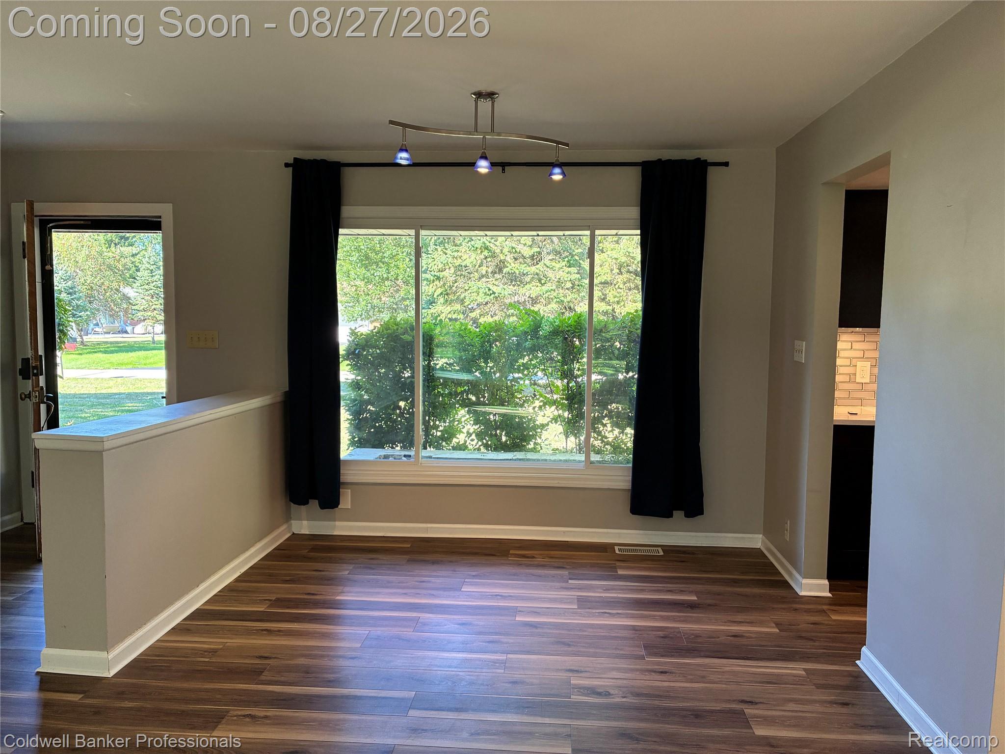 7235 Ward Eagle Drive