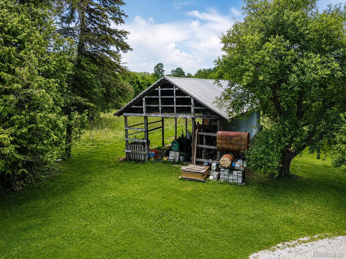 5893 Cribbins Road