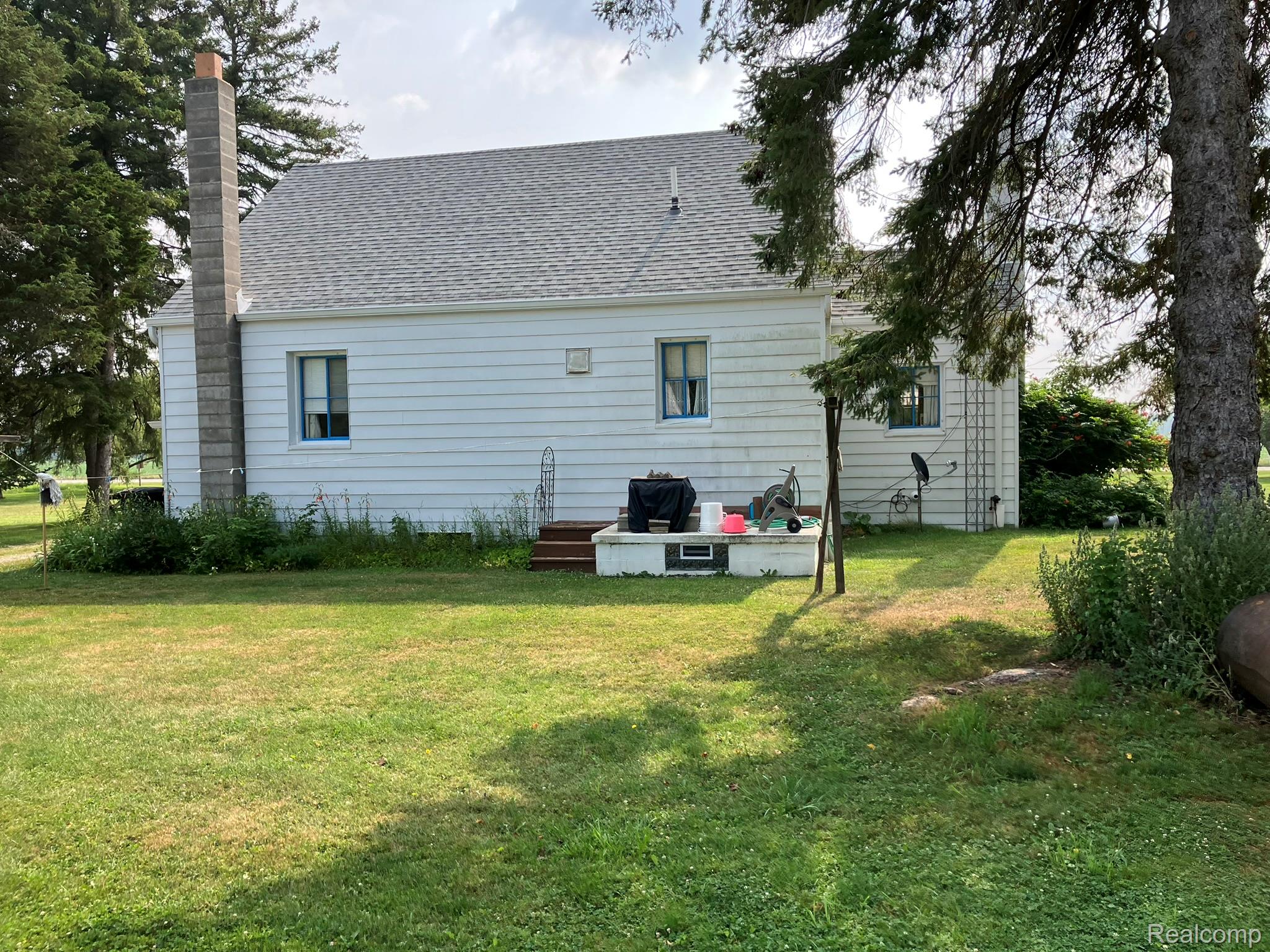 5893 Cribbins Road