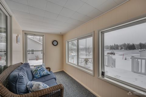 Tiny photo for 8483 Lakeview, Plainfield Township, MI 48739 (MLS # 77080066173)