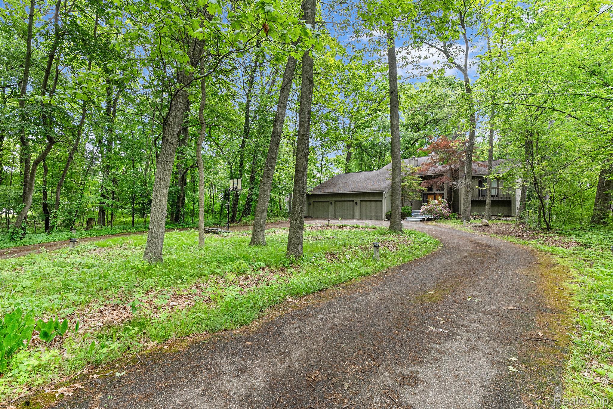 5130 Whitlow Court