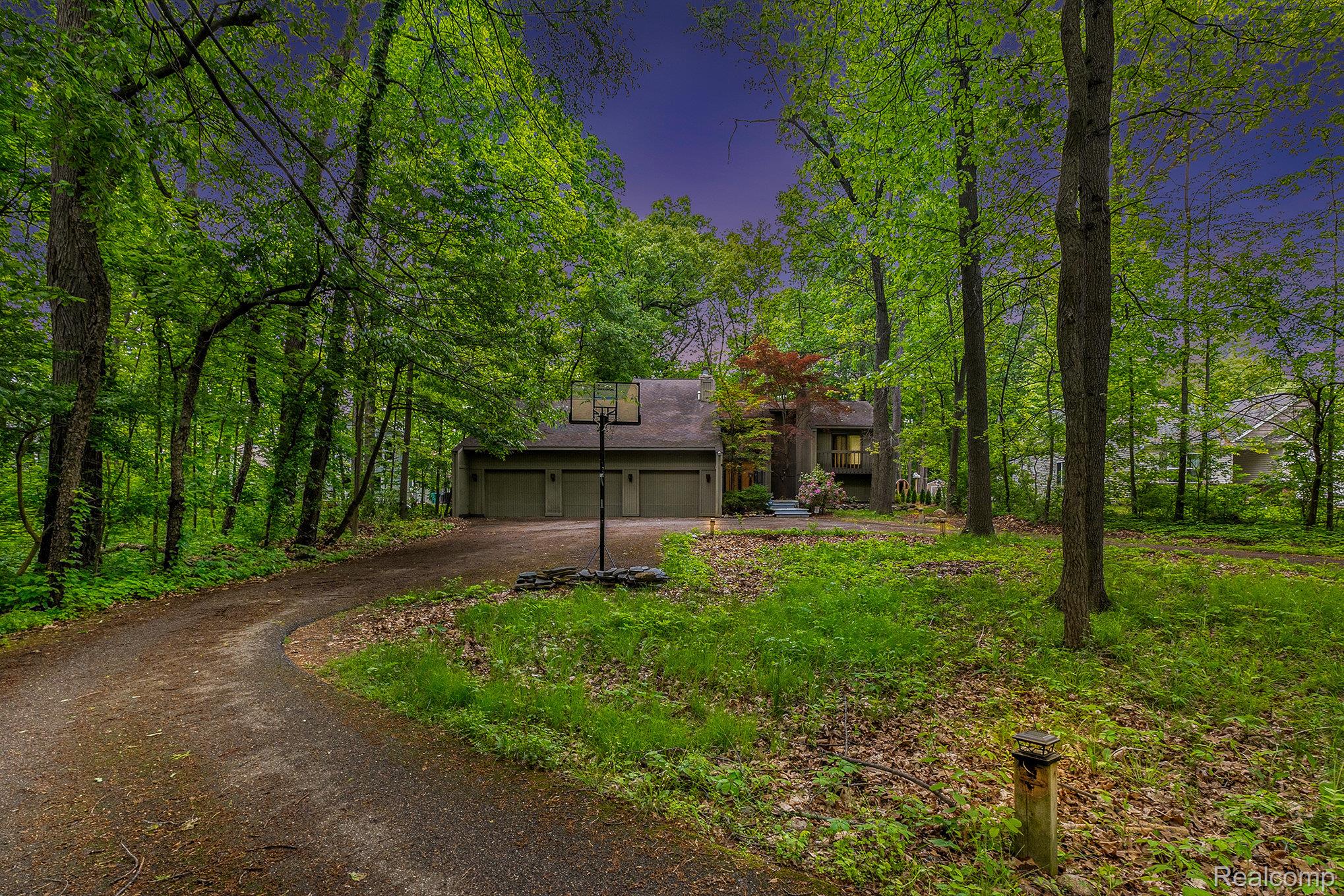 5130 Whitlow Court