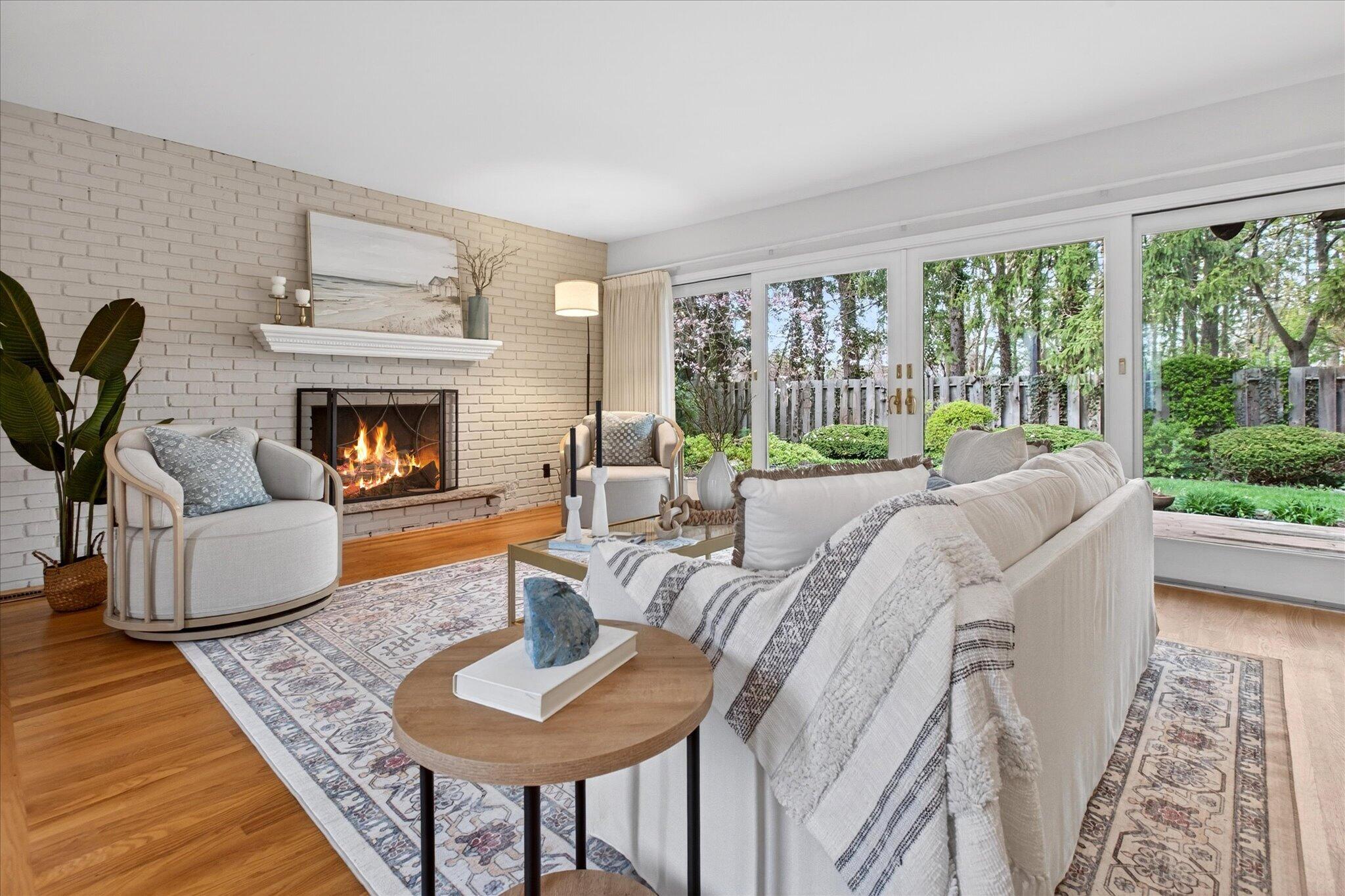 2727 S Lakeshore Drive A2