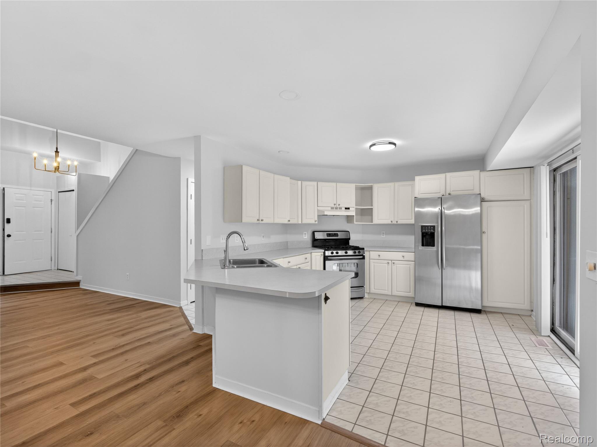 3039 Edgefield Drive