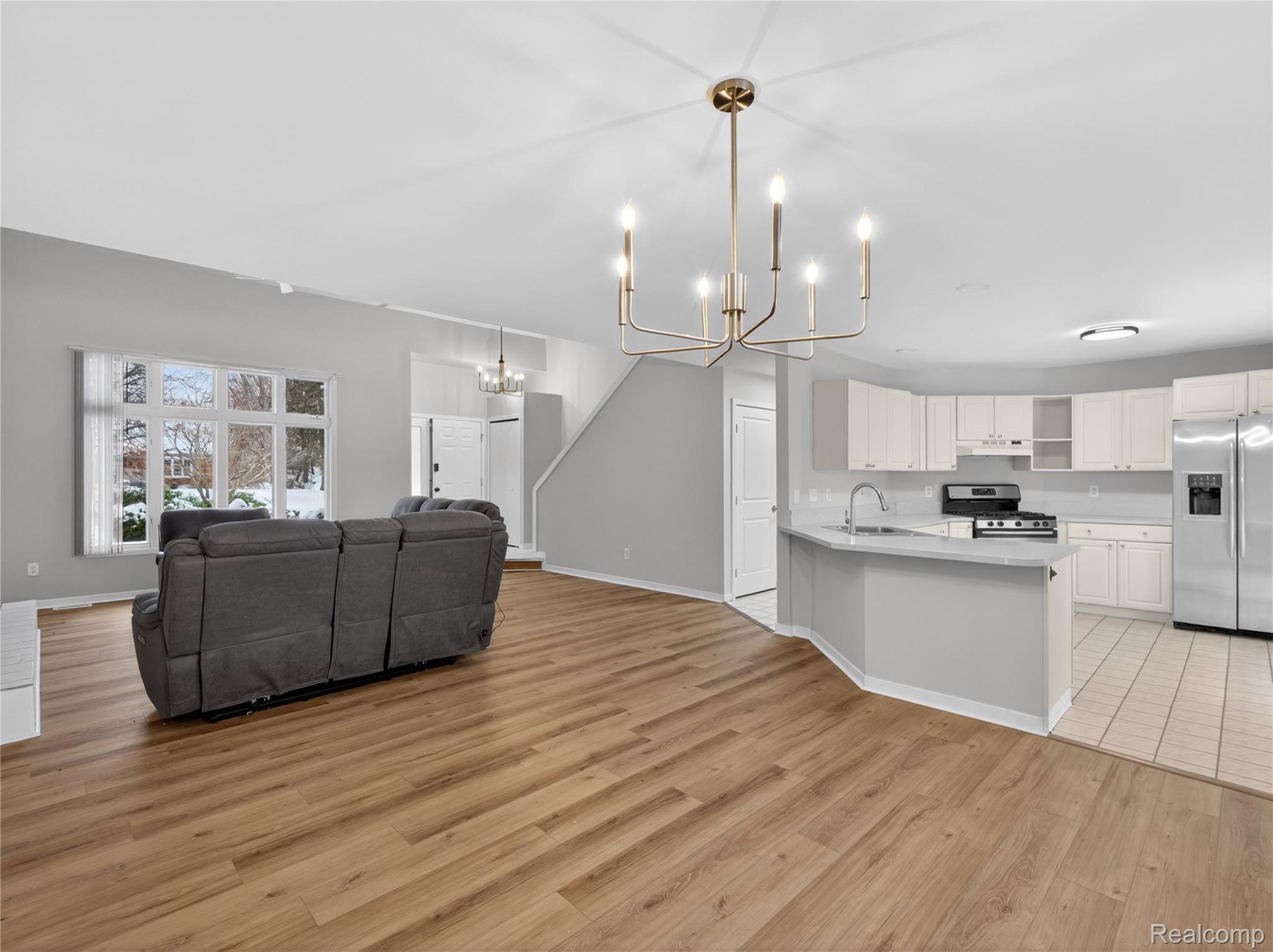 3039 Edgefield Drive