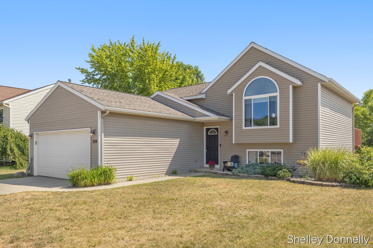 350 Pioneer Trail NE
