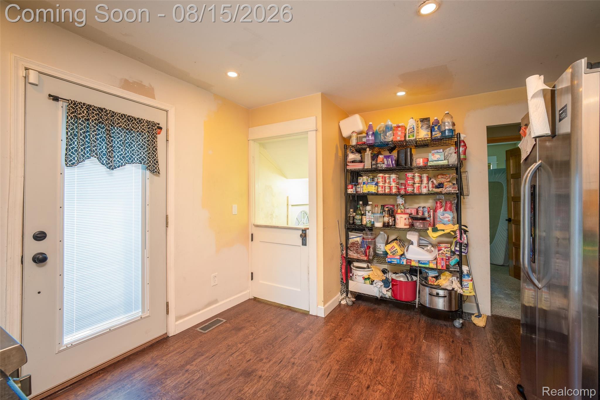 20320 Shadyside Street