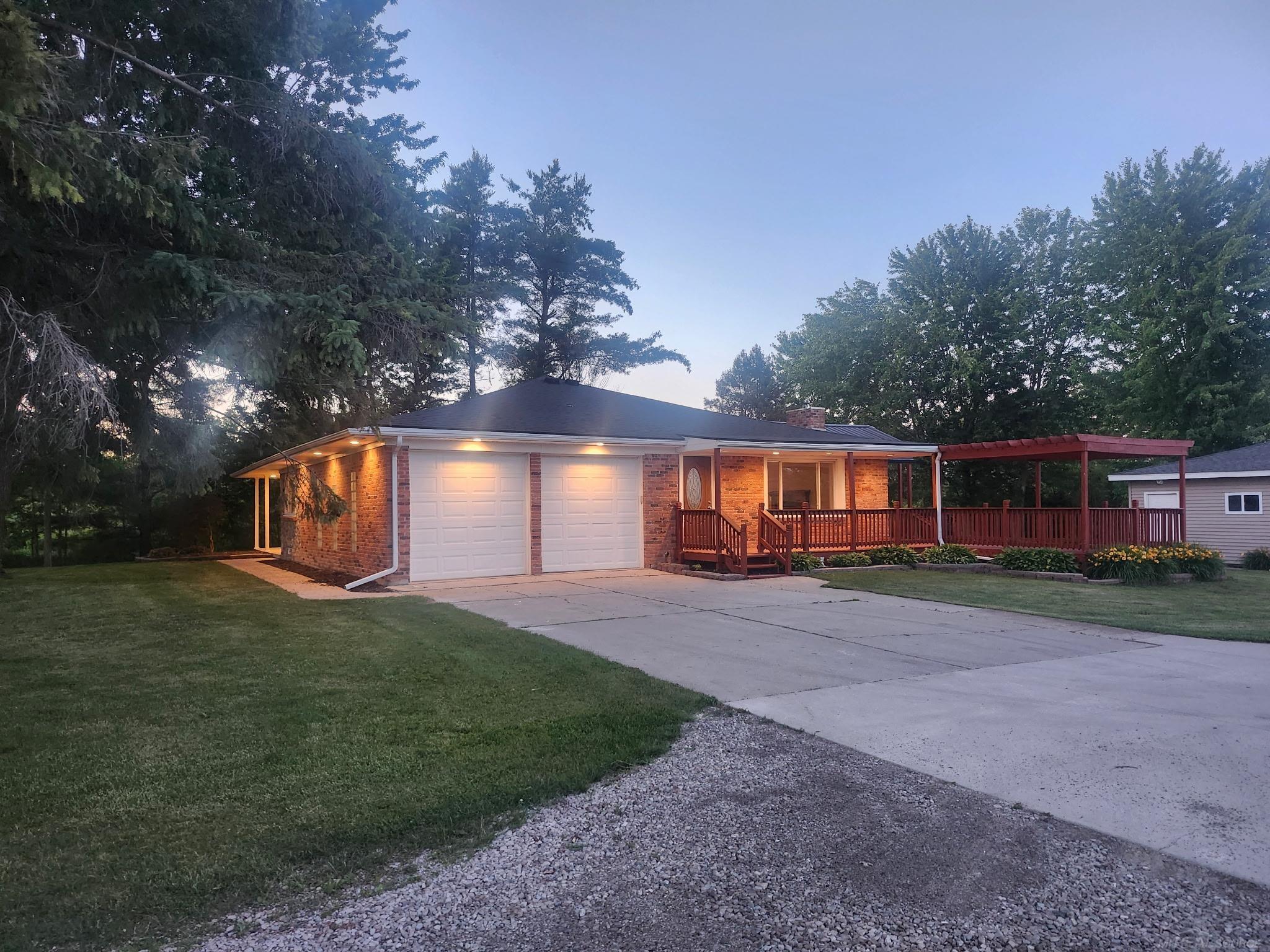 1120 Capac Road