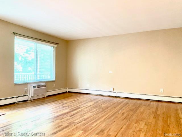 475 S Adams Road 19
