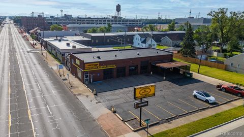 14433 W Warren Avenue Dearborn City MI 48126