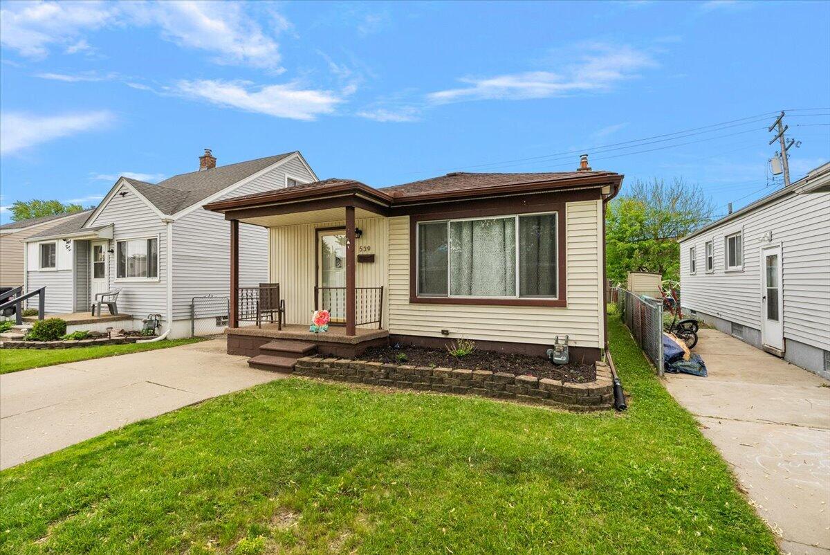 539 Mayflower Avenue
