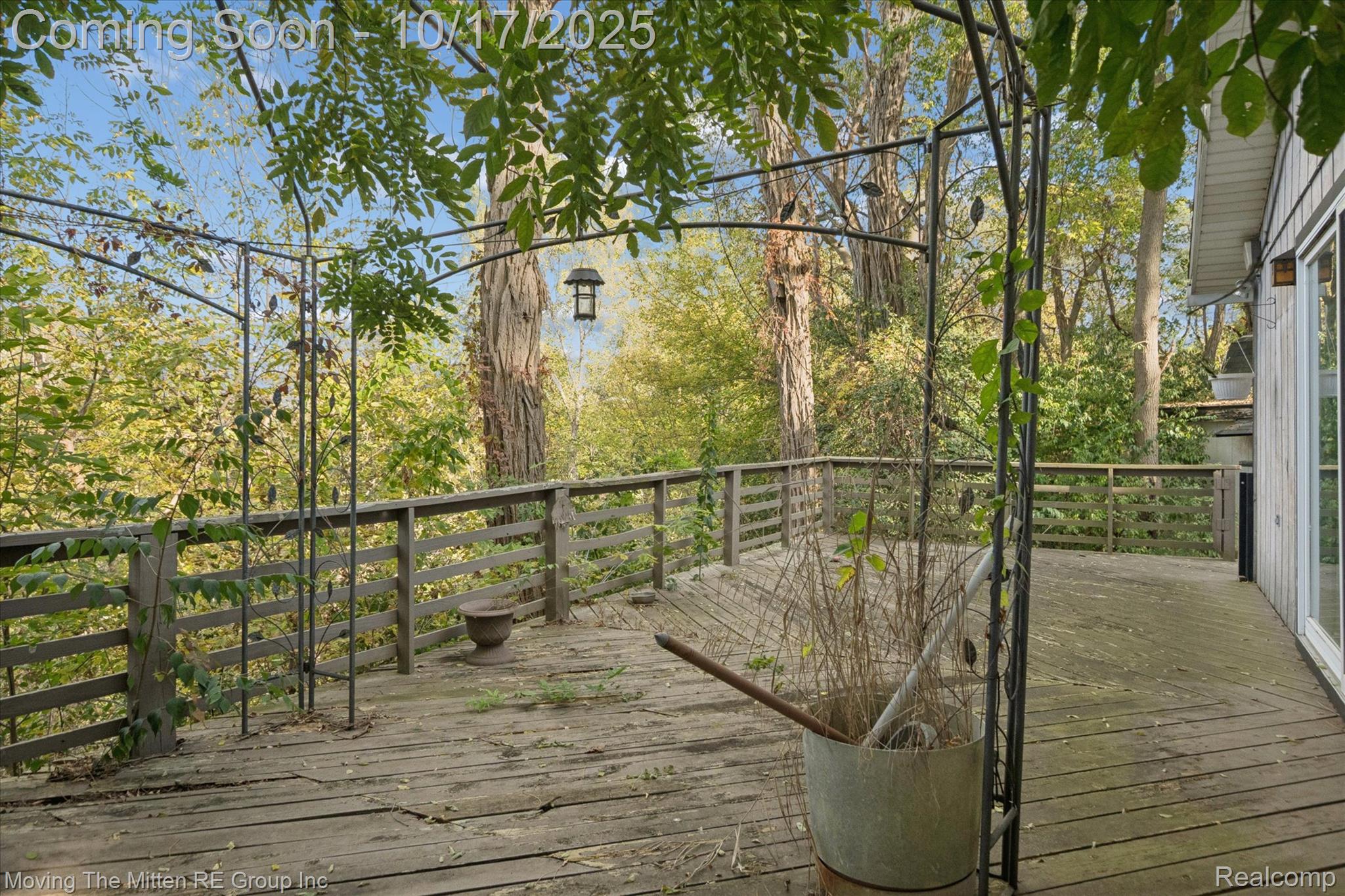 50710 W Huron River Drive