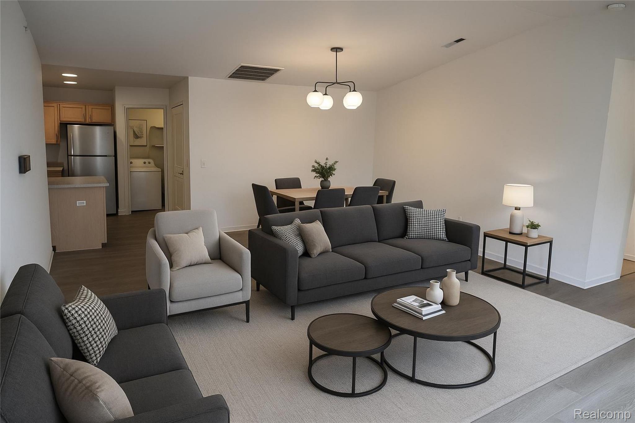 9563 LAKESIDE Drive