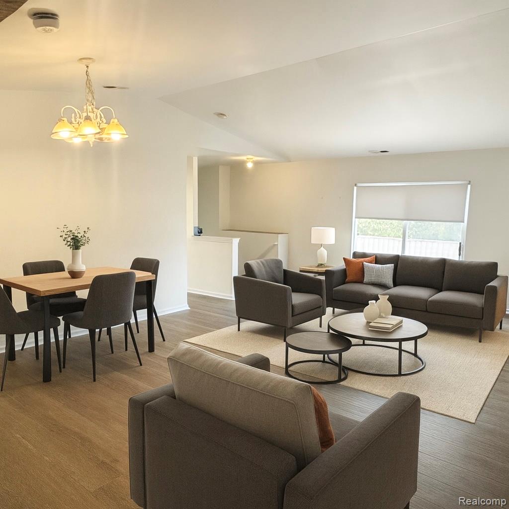 9563 LAKESIDE Drive