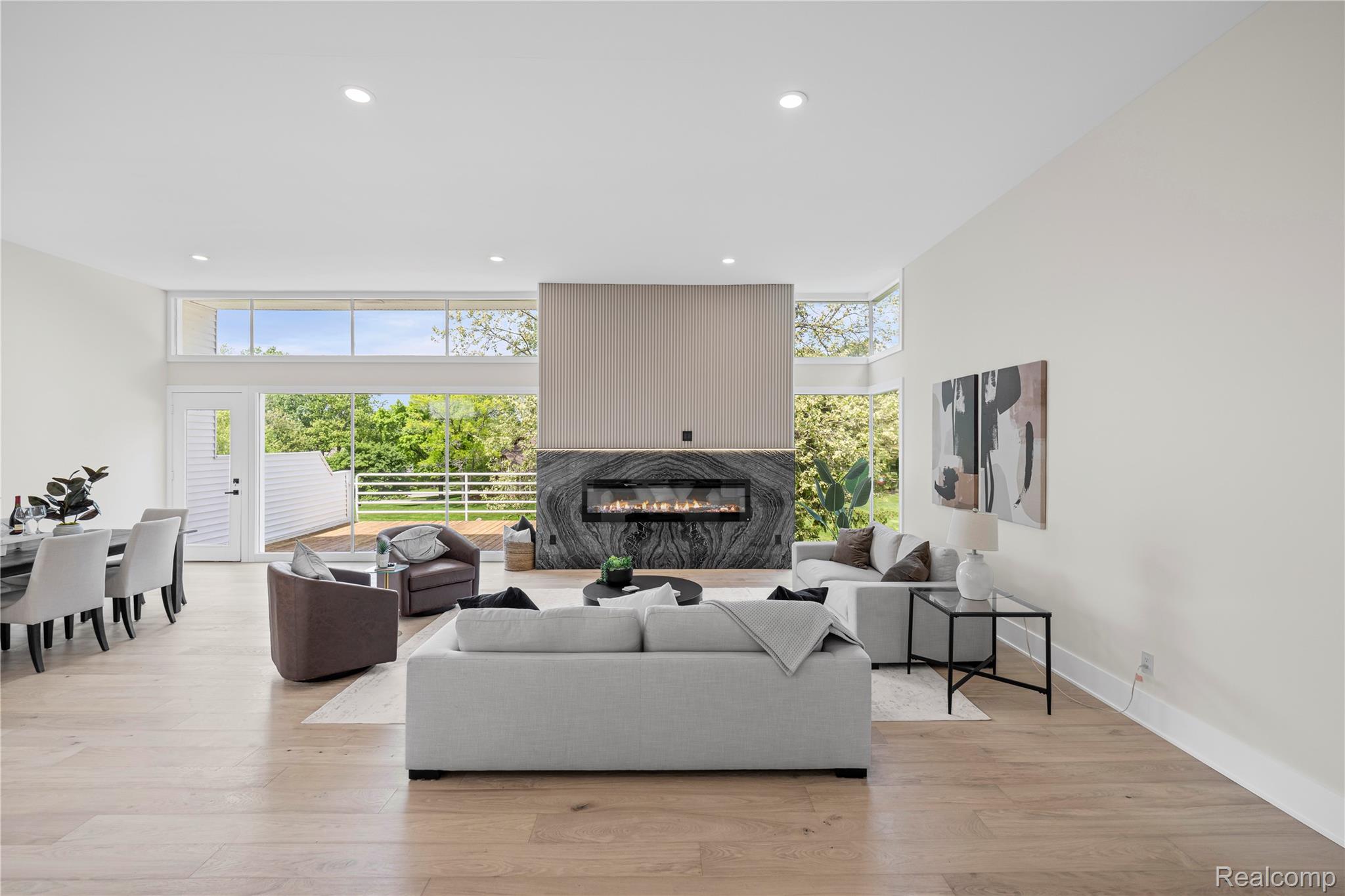 1752 Alexander Drive