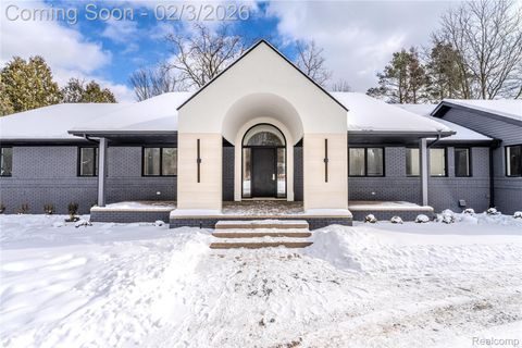 22959 Bristol Court Bingham Farms Village MI 48025