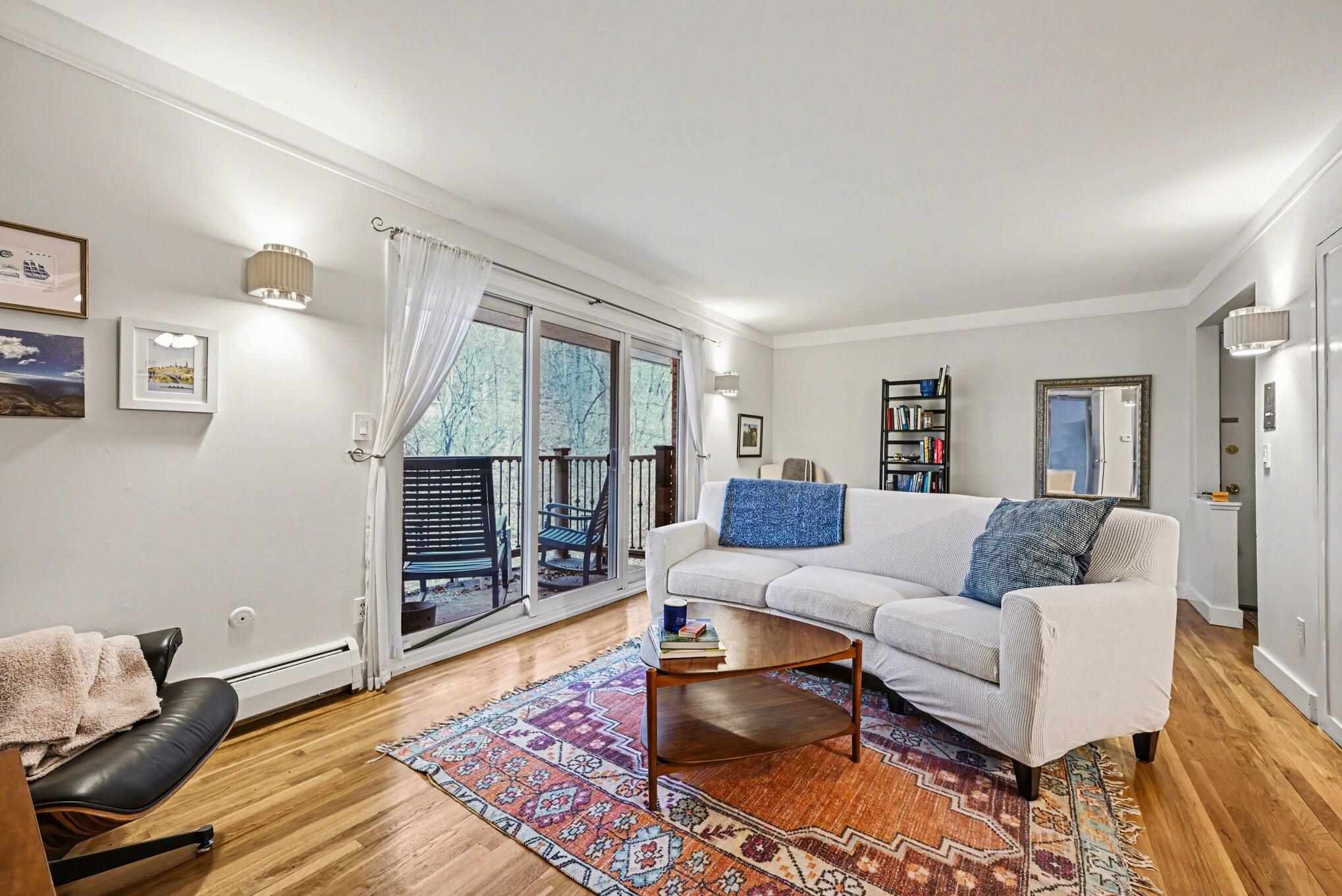 1245 Island Drive 202