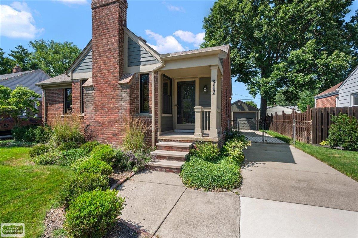 912 Cedar Hill Drive