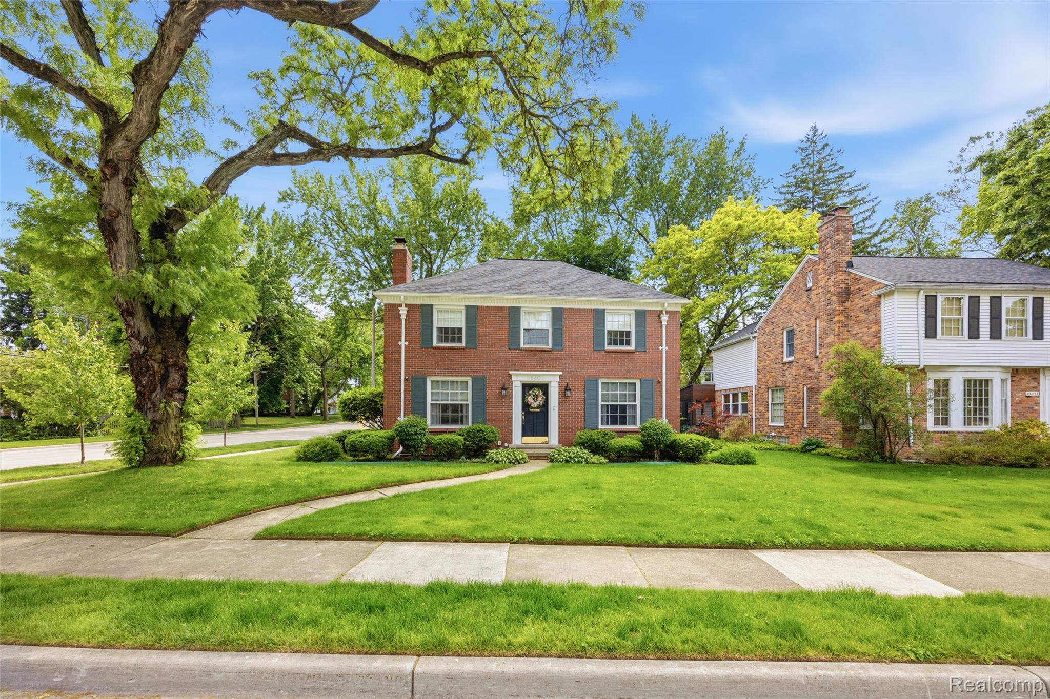 840 Beechmont Street
