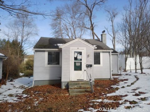 Photo of 21 Frisbie Street, Hillsdale City, MI 49242 (MLS # 55026005981)