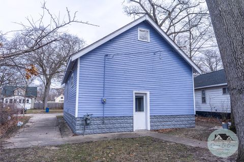 Tiny photo for 71 Crescent Avenue, Muskegon Heights City, MI 49444 (MLS # 71026013430)