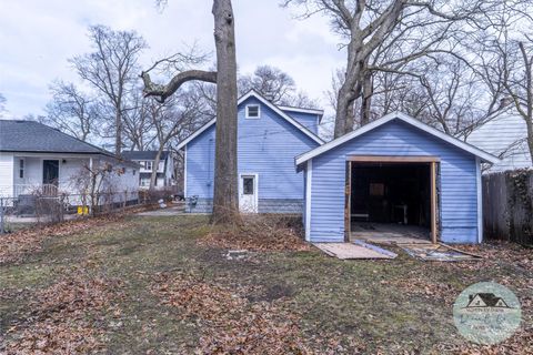 Tiny photo for 71 Crescent Avenue, Muskegon Heights City, MI 49444 (MLS # 71026013430)