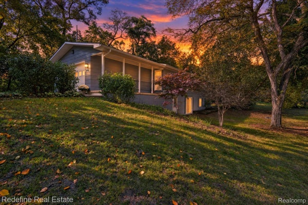 9792 WILLIS RD, PINCKNEY, MI 48169 - Image 67b6f29a892be2d71b0e33d5138e5b83/3587028525