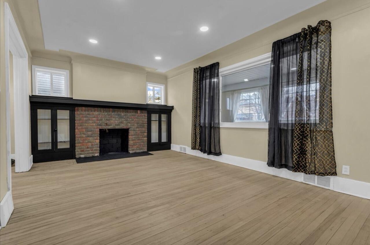 10320 Crocuslawn Street