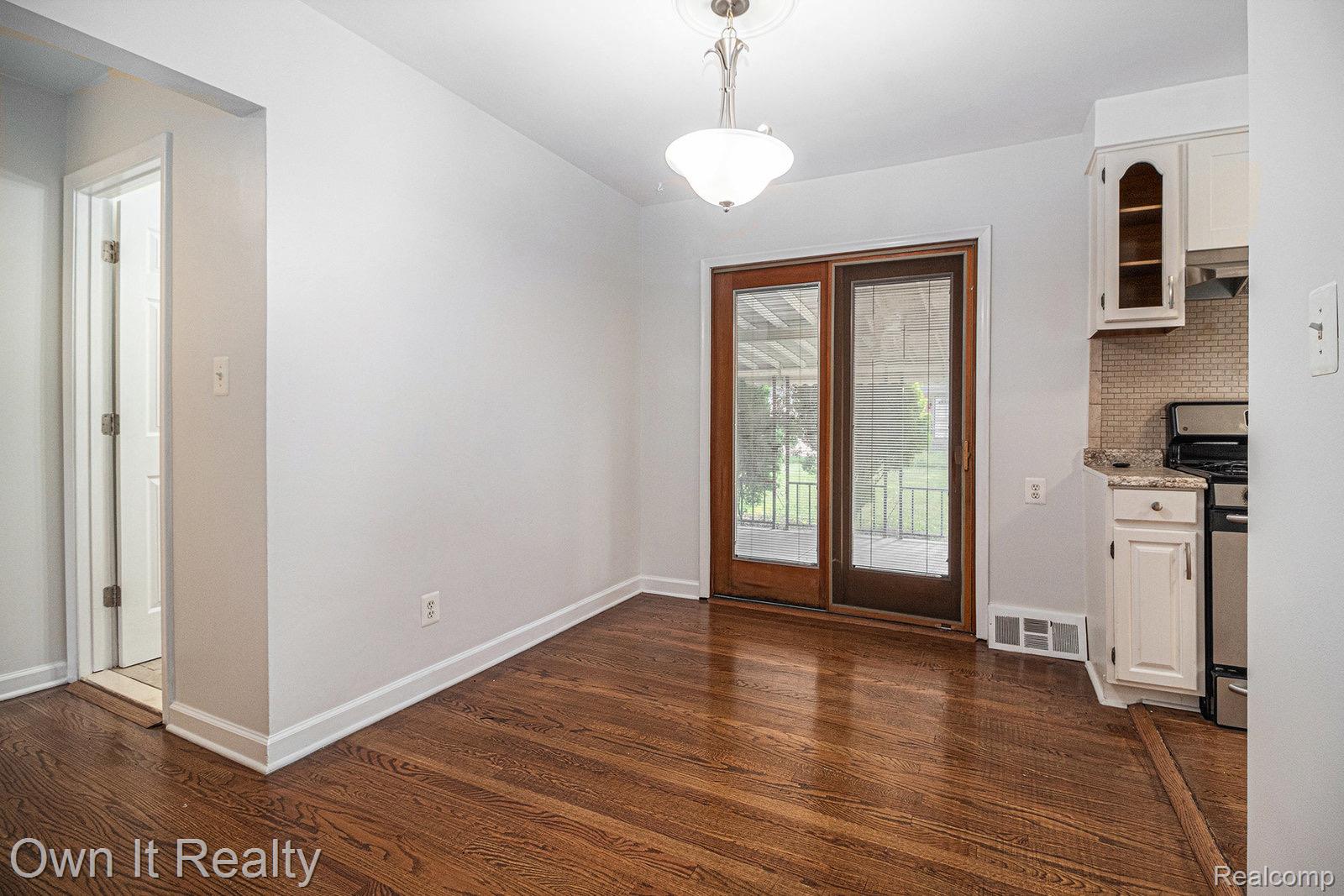 6062 Plainfield Street