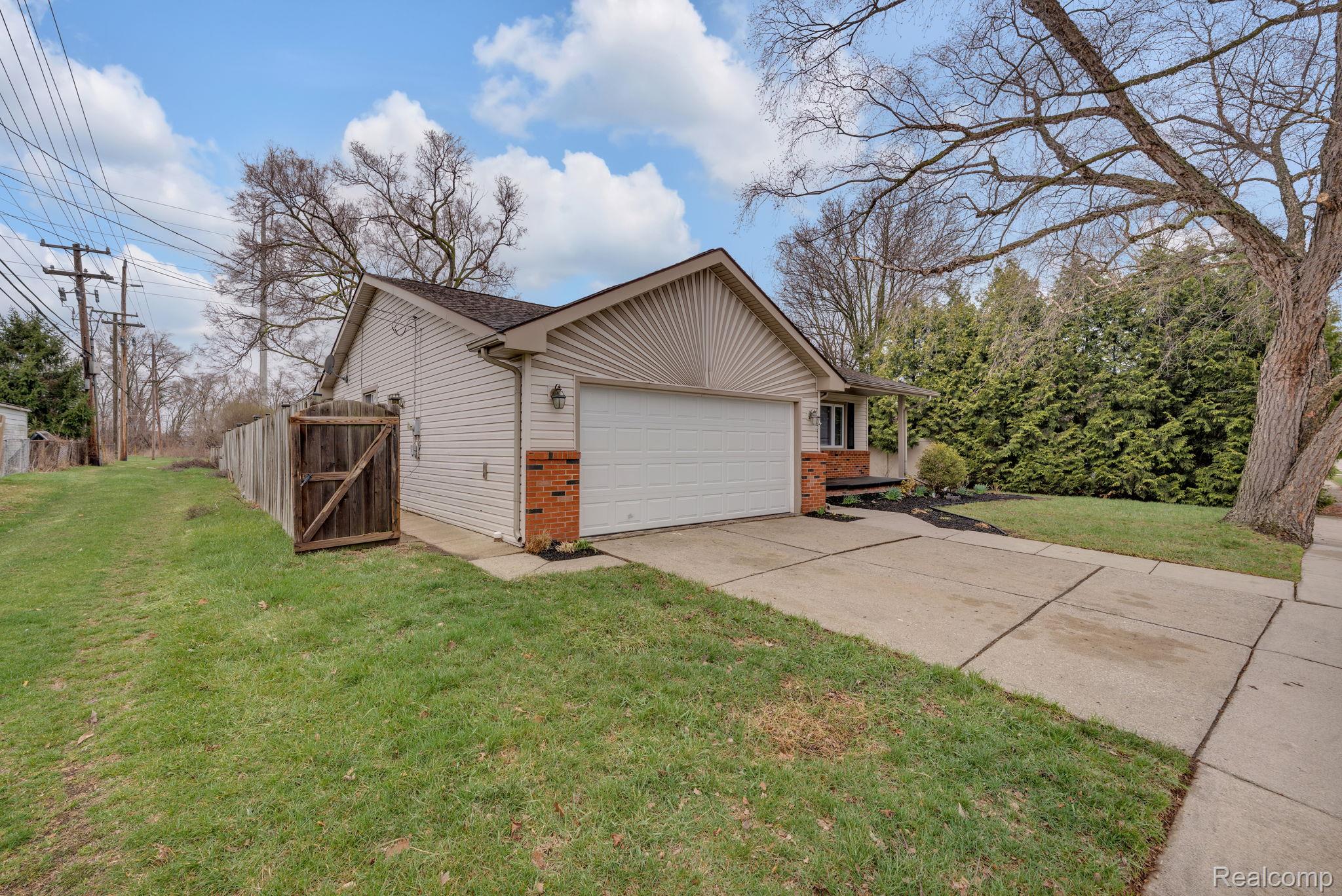 714 9th Street