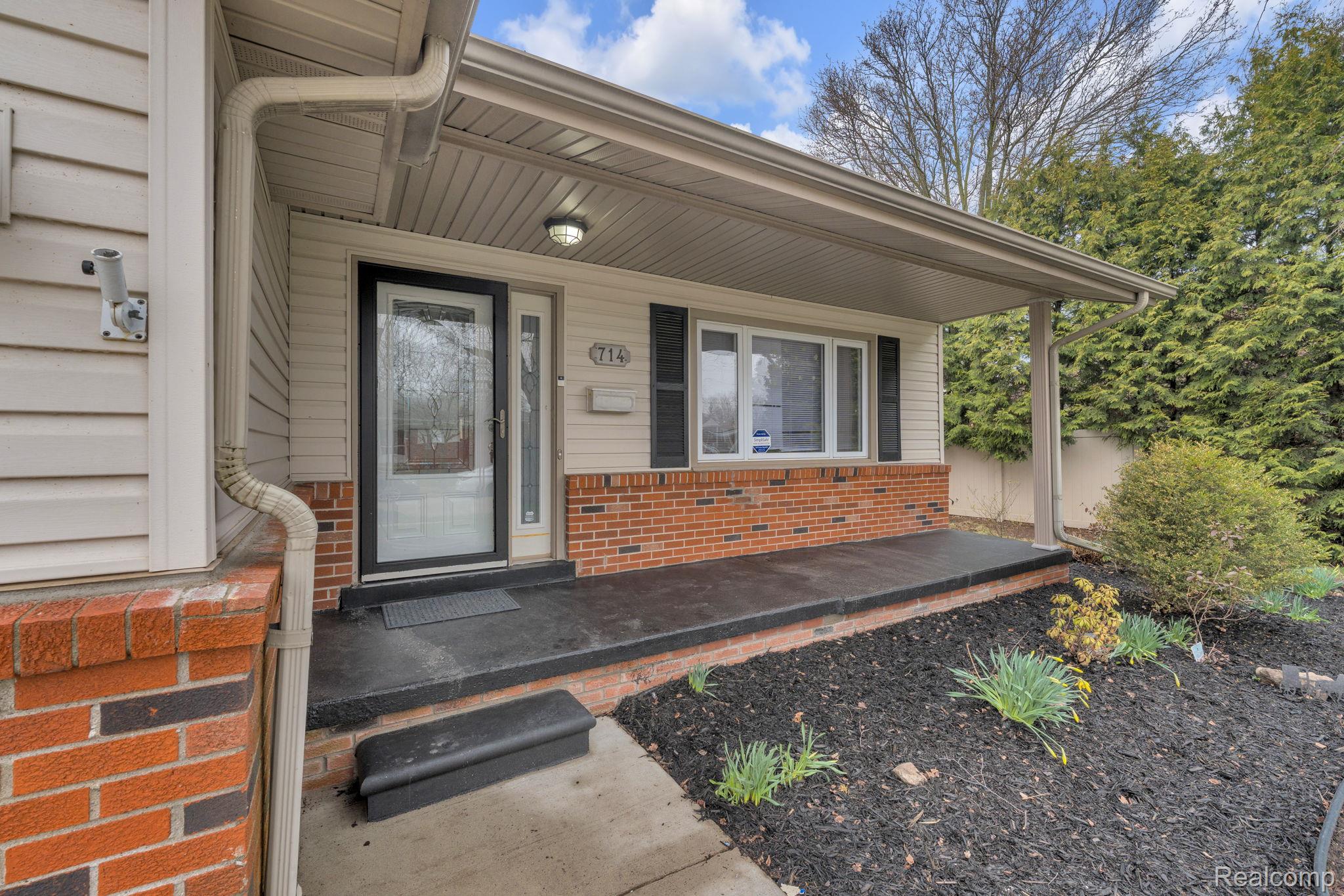 714 9th Street
