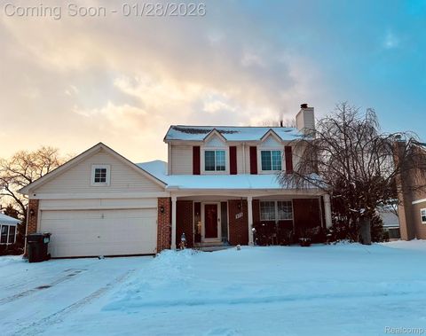 975 Oak Creek Drive South Lyon City MI 48178
