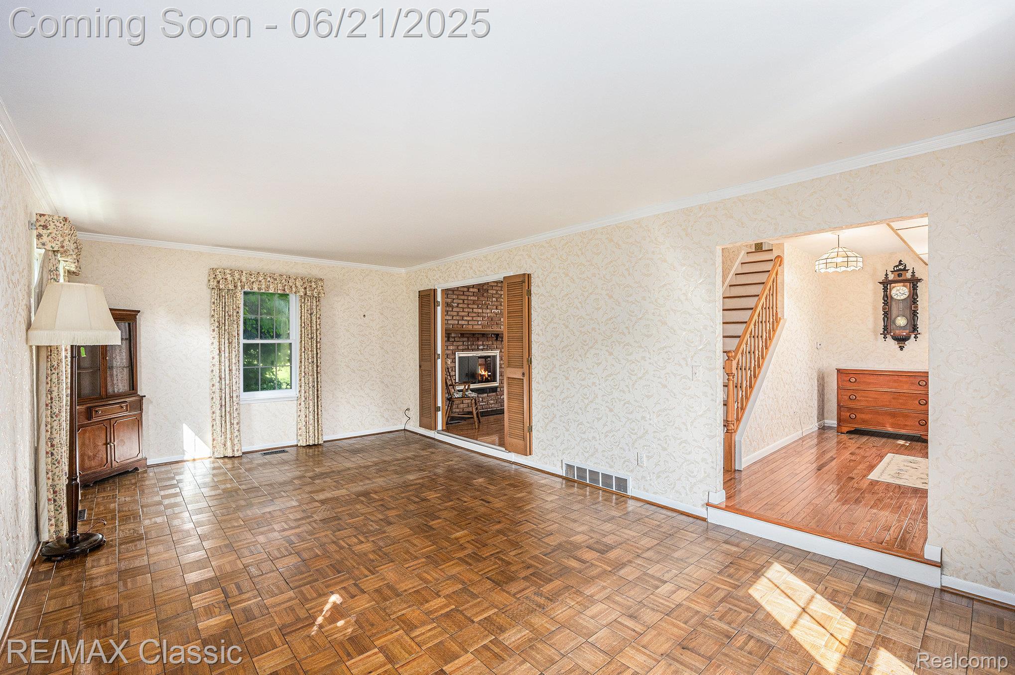 1925 Dawn Ridge Road