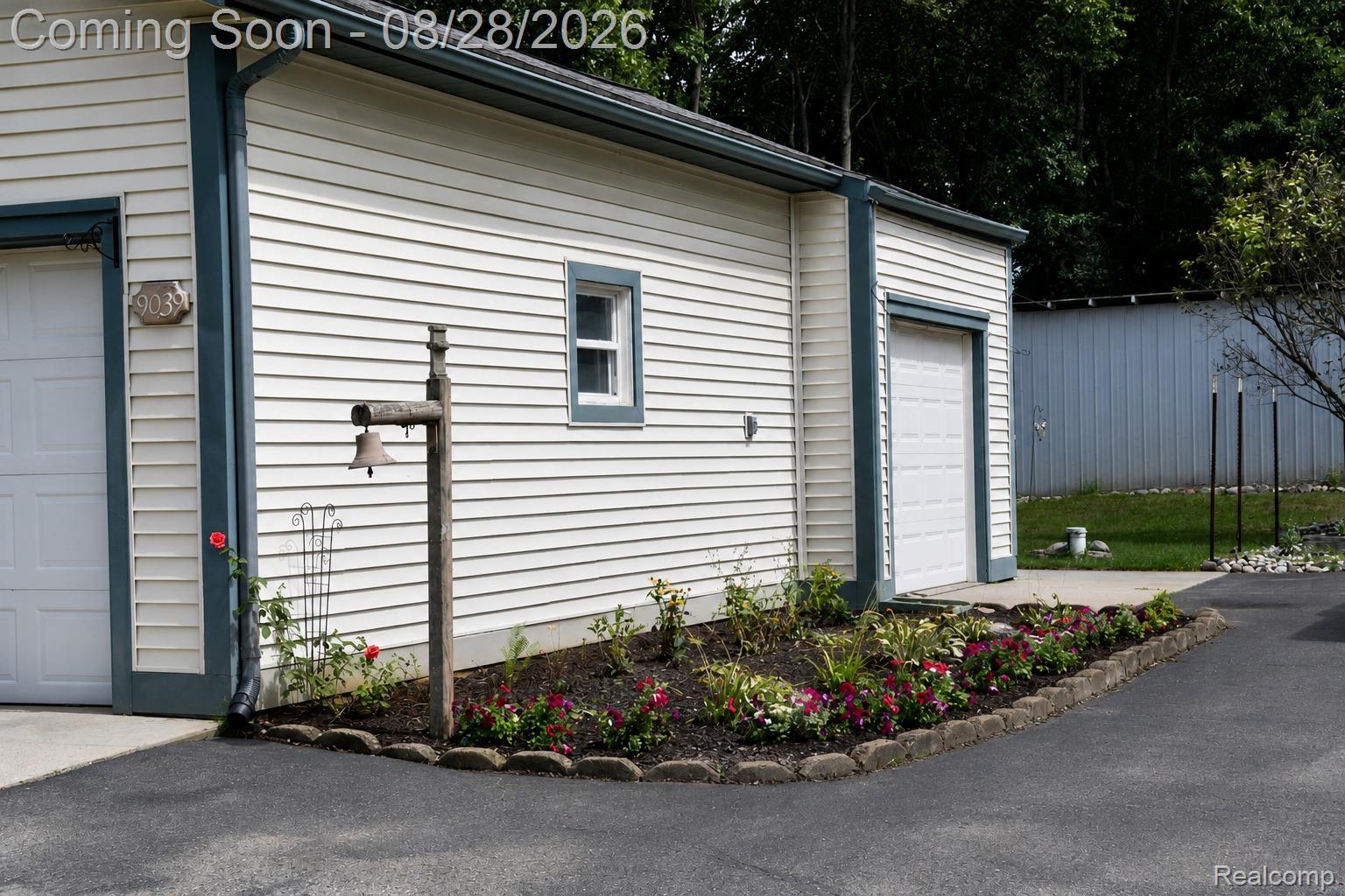 9039 Peer Road