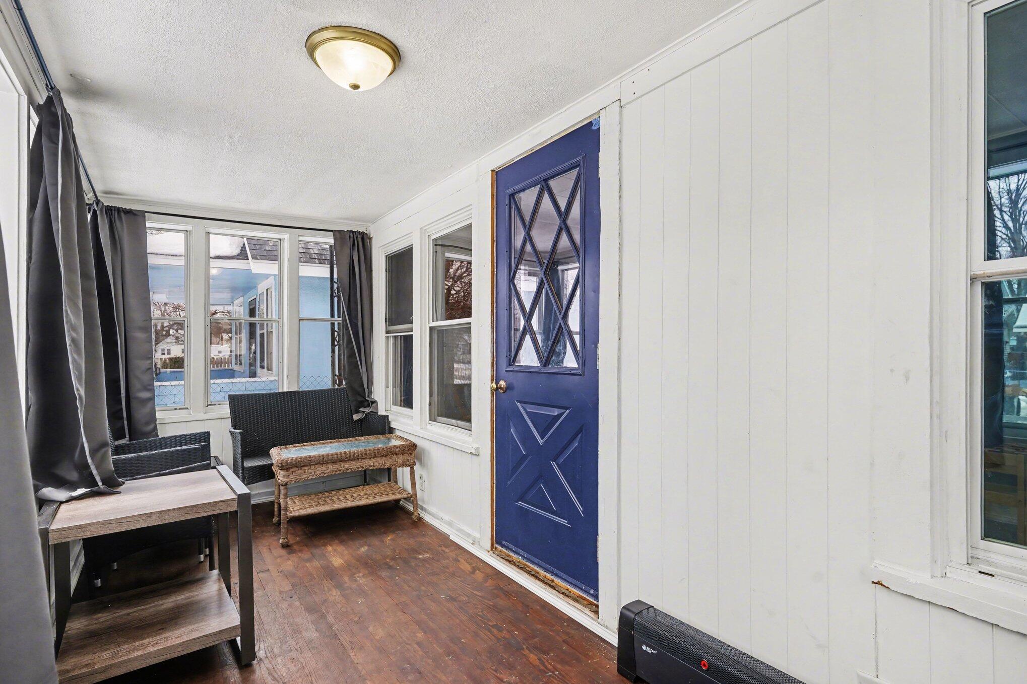 1844 Superior Street